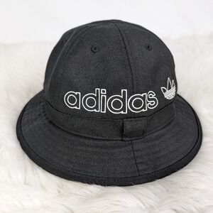 Adidas NWOT bucket fabric hat, size 22.5", black